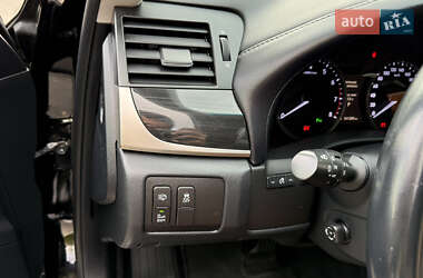 Седан Lexus GS 2013 в 
