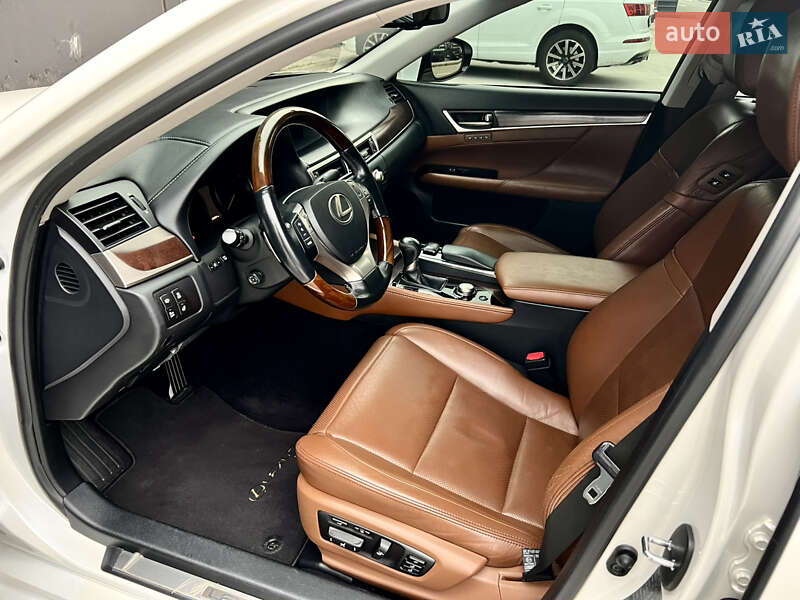 Седан Lexus GS 2012 в Киеве