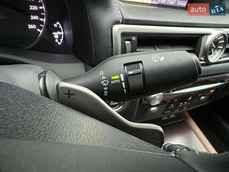 Седан Lexus GS 2012 в Киеве