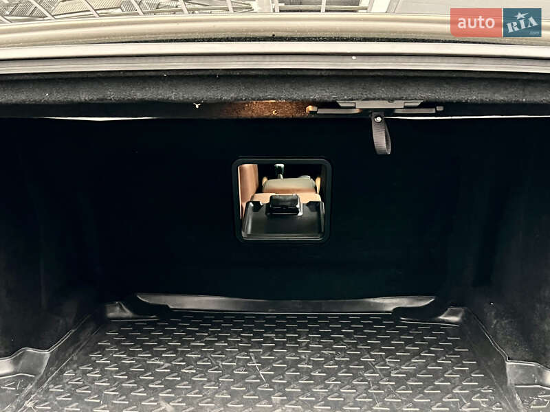 Седан Lexus GS 2012 в Киеве
