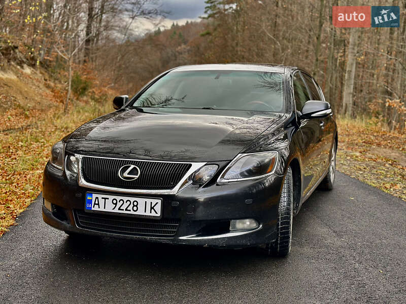 Седан Lexus GS 2011 в Долине