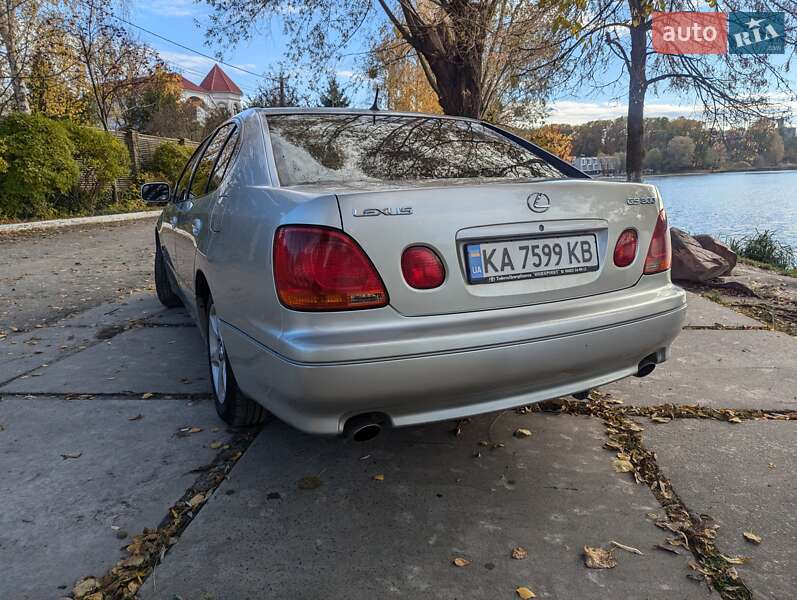 Седан Lexus GS 2002 в Киеве