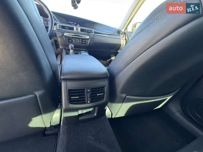 Седан Lexus GS 2013 в Киеве