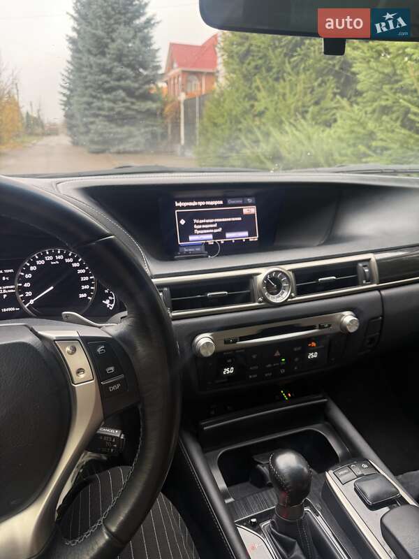 Седан Lexus GS 2014 в Вышгороде
