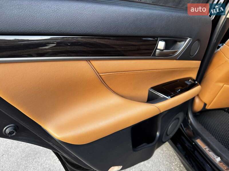 Седан Lexus GS 2014 в Киеве