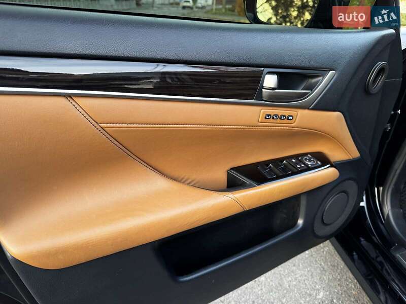 Седан Lexus GS 2014 в Киеве