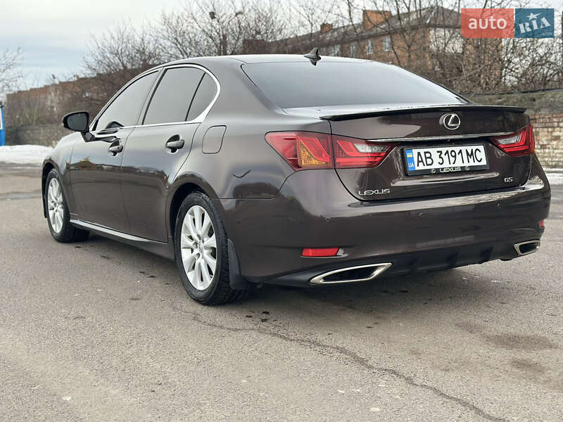 Седан Lexus GS 2012 в Тульчине
