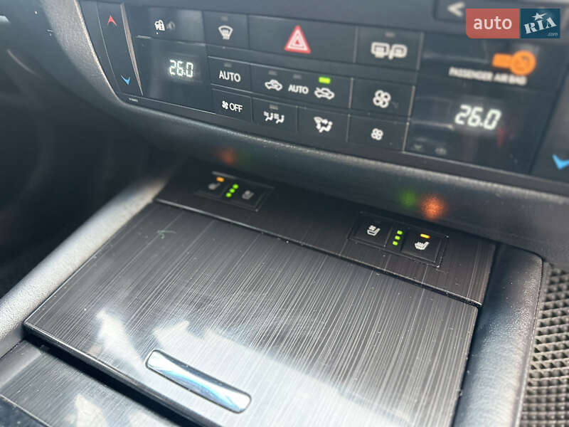 Седан Lexus GS 2012 в Тульчине