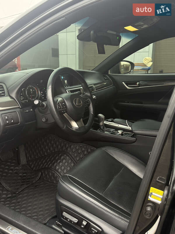 Седан Lexus GS 2015 в Киеве