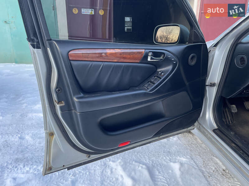 Седан Lexus GS 1998 в Тульчине