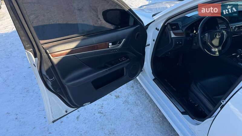 Седан Lexus GS 2015 в Києві фото 17 Седан Lexus GS 2015 в Києві