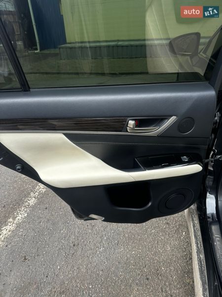 Седан Lexus GS 2016 в Полтаві