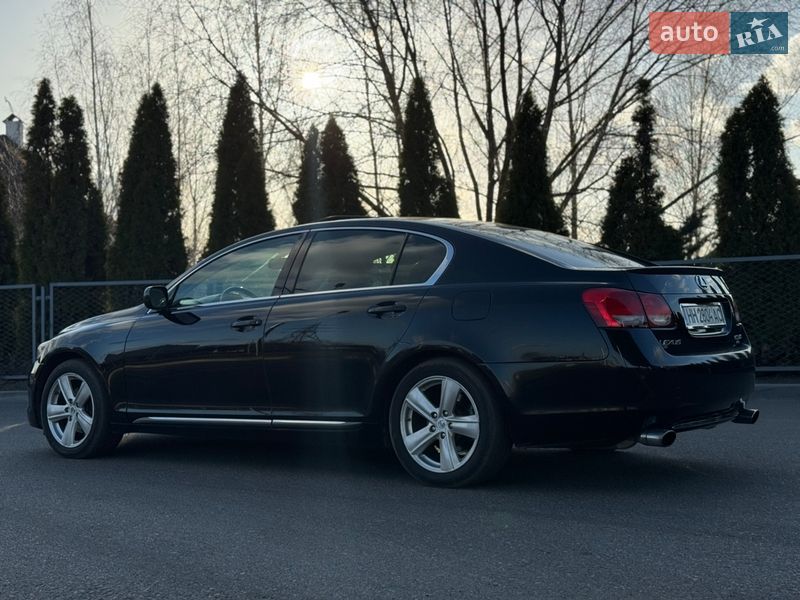 Седан Lexus GS 2005 в Смілі