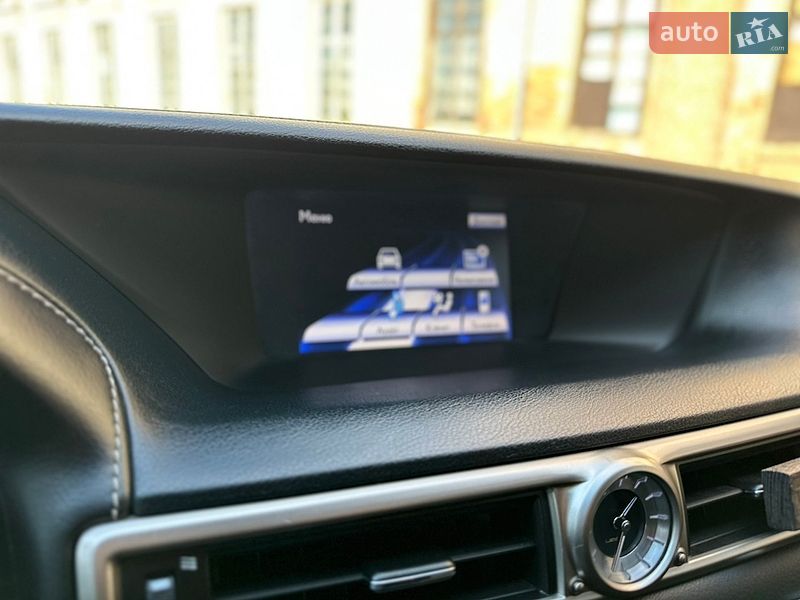 Седан Lexus GS 2012 в Виннице