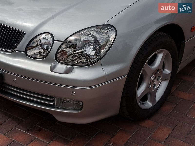Седан Lexus GS 1999 в Киеве