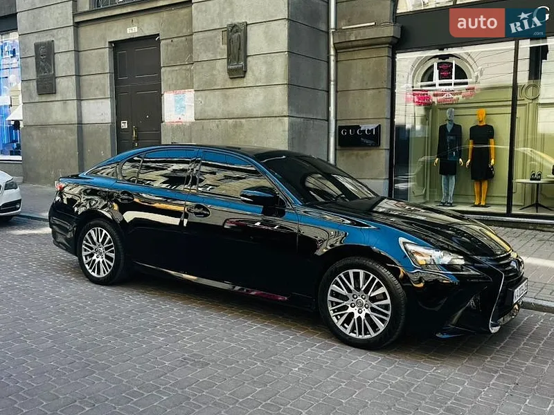 Lexus GS