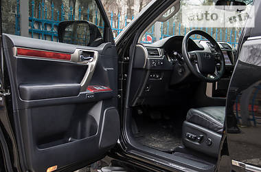 Позашляховик / Кросовер Lexus GX 2013 в 