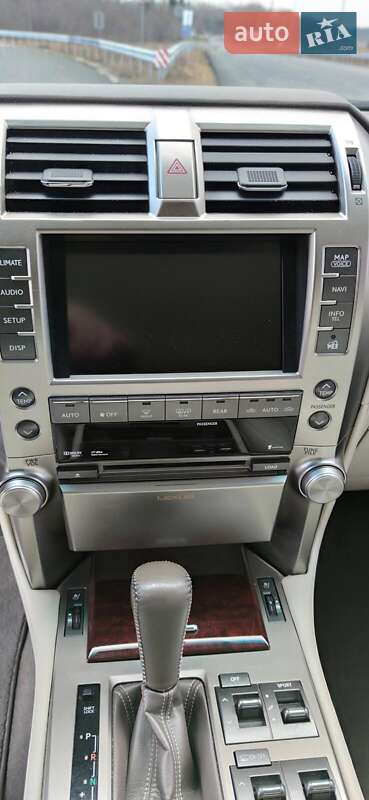 Внедорожник / Кроссовер Lexus GX 2010 в Чорткове