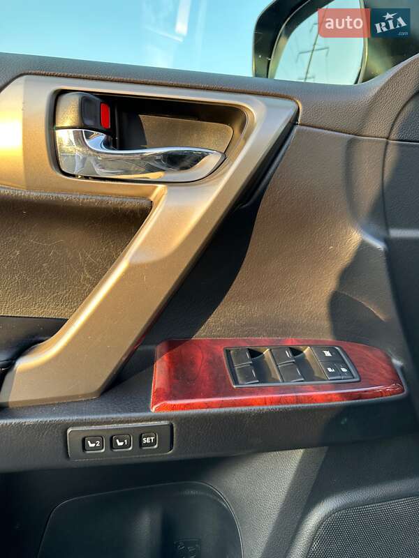 Внедорожник / Кроссовер Lexus GX 2011 в Луцке