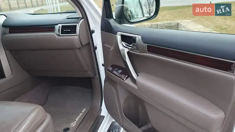 Lexus GX 2017 VIN JTJBM7FX7H5167719 фото оголошення 9 з 62
