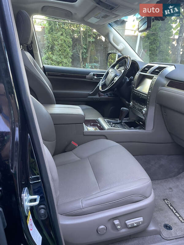 Внедорожник / Кроссовер Lexus GX 2018 в Черновцах