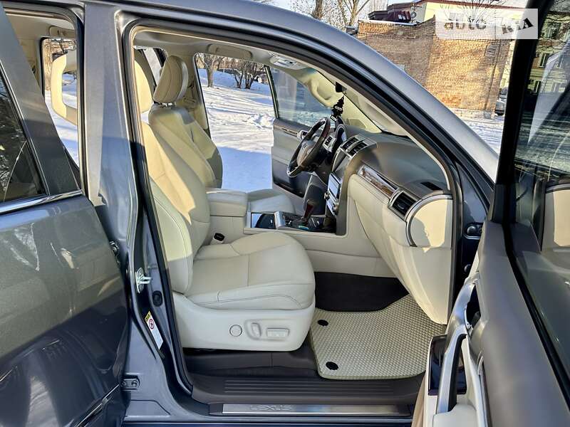 Позашляховик / Кросовер Lexus GX 2016 в Києві