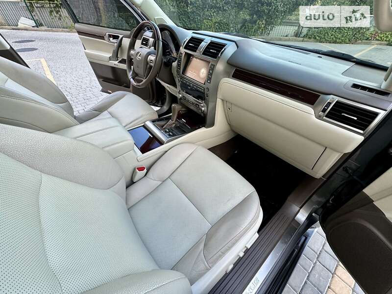 Внедорожник / Кроссовер Lexus GX 2014 в Одессе