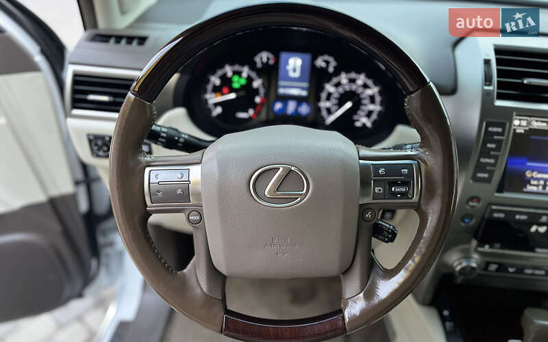 Внедорожник / Кроссовер Lexus GX 2016 в Мукачево