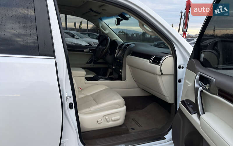 Внедорожник / Кроссовер Lexus GX 2016 в Мукачево