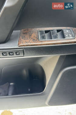 Внедорожник / Кроссовер Lexus GX 2010 в 