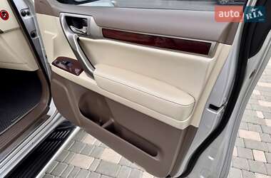 Внедорожник / Кроссовер Lexus GX 2011 в 