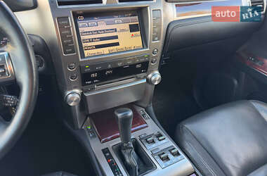 Позашляховик / Кросовер Lexus GX 2010 в 
