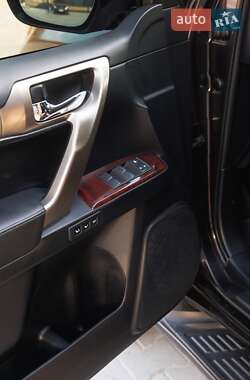 Позашляховик / Кросовер Lexus GX 2011 в 