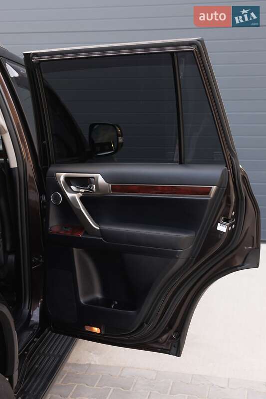 Внедорожник / Кроссовер Lexus GX 2011 в Дубно