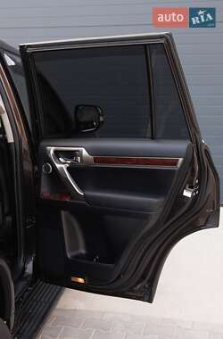 Позашляховик / Кросовер Lexus GX 2011 в 