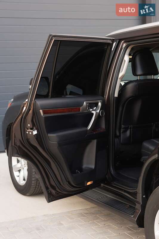Внедорожник / Кроссовер Lexus GX 2011 в Дубно
