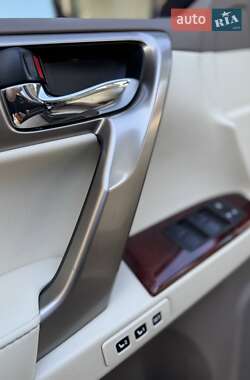 Внедорожник / Кроссовер Lexus GX 2012 в 