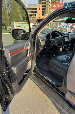 Внедорожник / Кроссовер Lexus GX 2011 в 