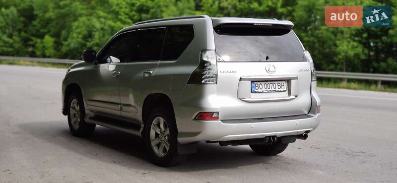 Внедорожник / Кроссовер Lexus GX 2010 в Чорткове