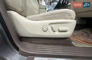 Позашляховик / Кросовер Lexus GX 2010 в 