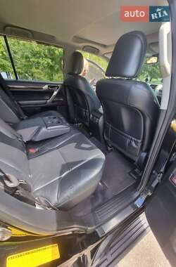 Внедорожник / Кроссовер Lexus GX 2013 в 