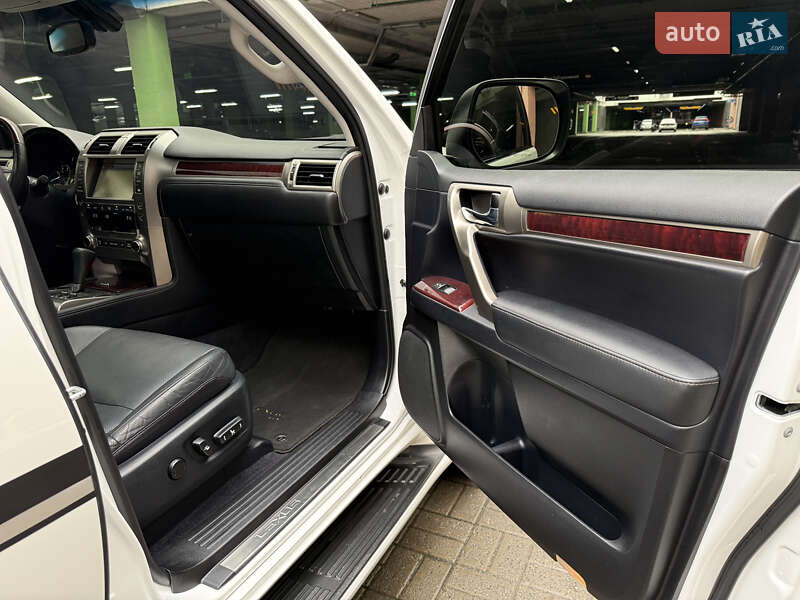 Внедорожник / Кроссовер Lexus GX 2016 в Киеве фото 19 Внедорожник / Кроссовер Lexus GX 2016 в Киеве