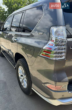 Внедорожник / Кроссовер Lexus GX 2010 в 