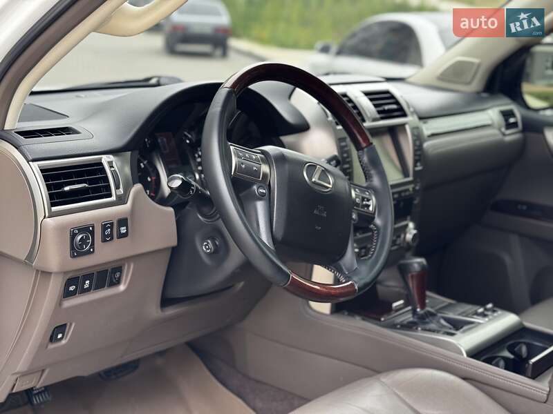Внедорожник / Кроссовер Lexus GX 2015 в Ивано-Франковске