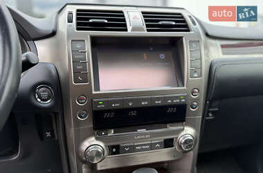 Внедорожник / Кроссовер Lexus GX 2013 в 