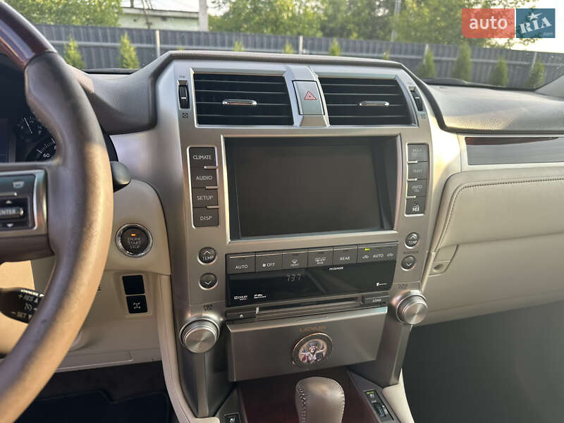 Внедорожник / Кроссовер Lexus GX 2010 в Ровно