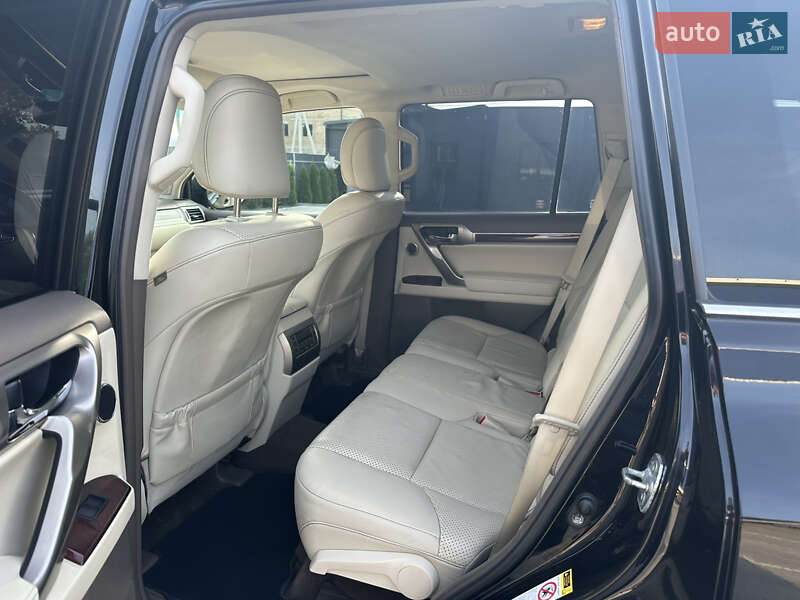 Внедорожник / Кроссовер Lexus GX 2010 в Ровно