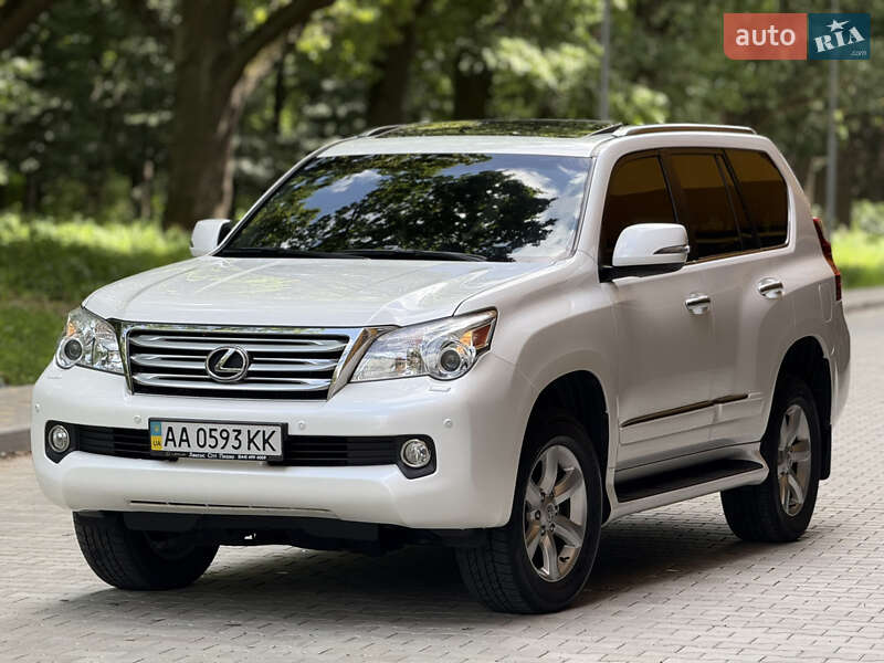Внедорожник / Кроссовер Lexus GX 2013 в 