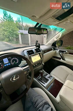 Позашляховик / Кросовер Lexus GX 2010 в 