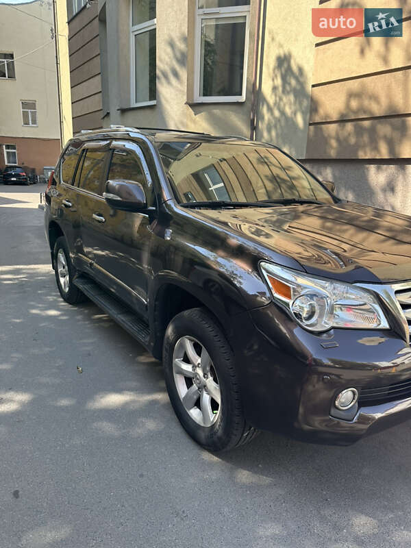 Позашляховик / Кросовер Lexus GX 2012 в 